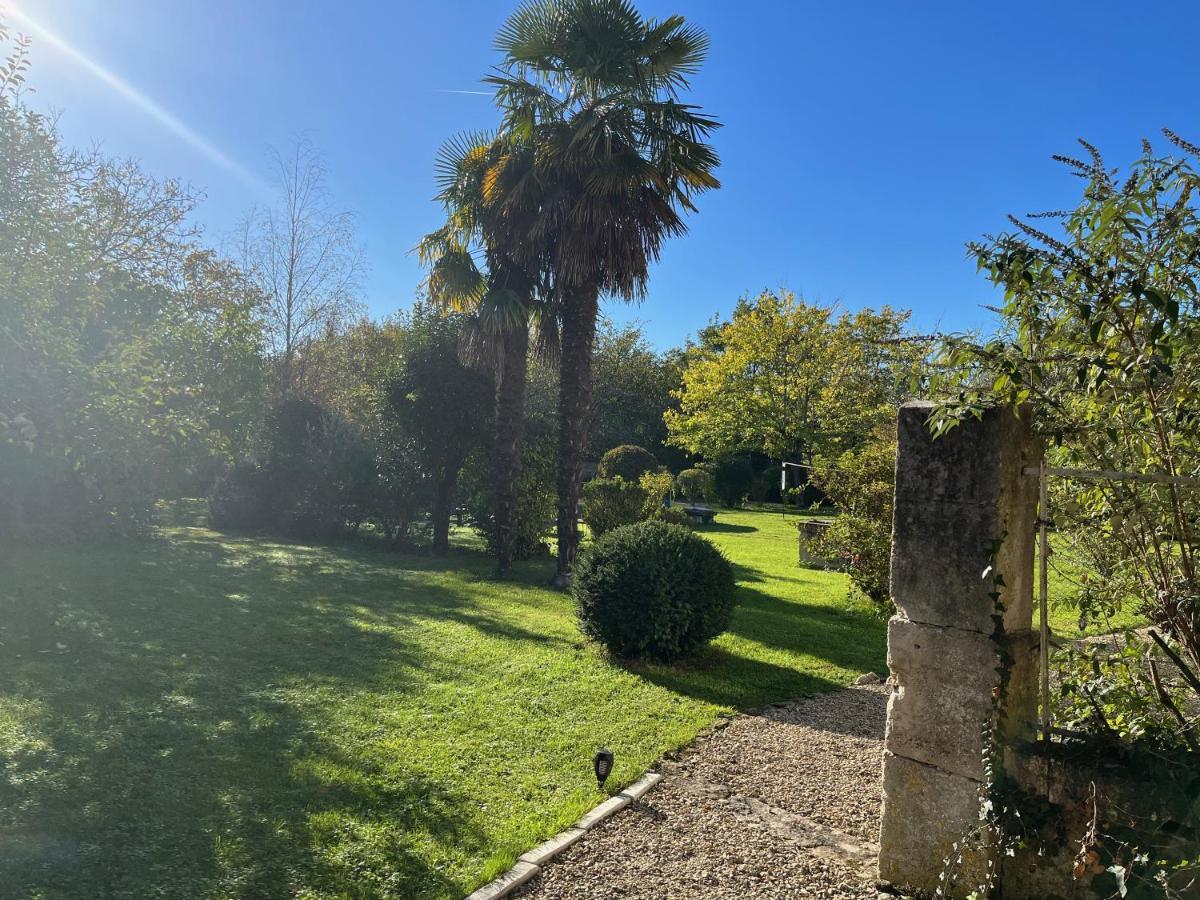 1854 Chassors Villa Exterior photo